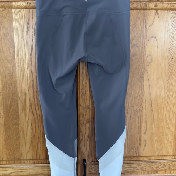 Athleta Women’s Salutation Leggings color block high waist Sz M - Picture 5 of 10